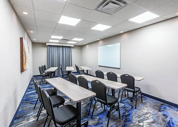 Fairfield & Downtown Arts District Hotel Tulsa